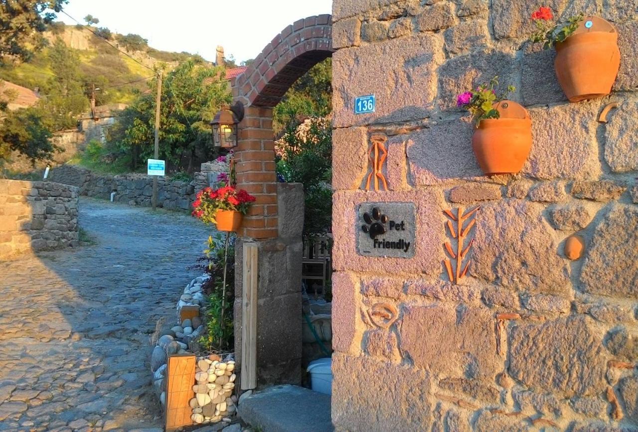 Assos Bohemian Hotel מראה חיצוני תמונה